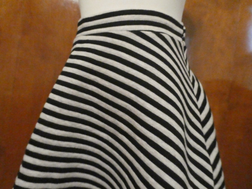 Gap women's black/gray cotton blend skirt size 14