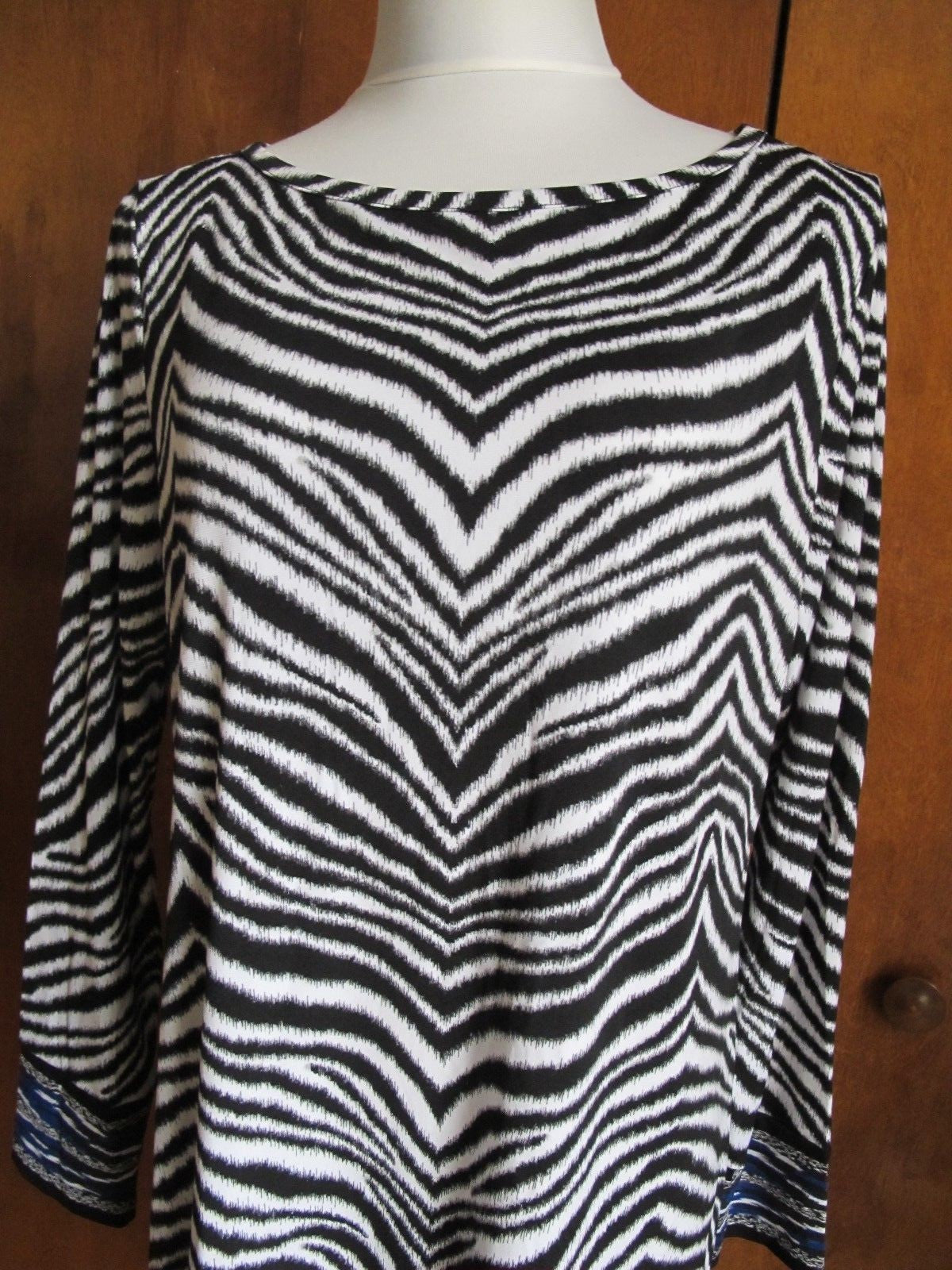 Michael Kors women’s black white blue boat neck jersey shift dress Large 