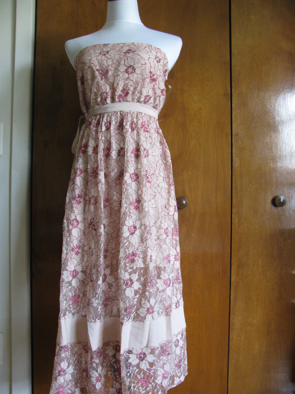 Walter Baker women's evening dusty rose kensie dress medium 