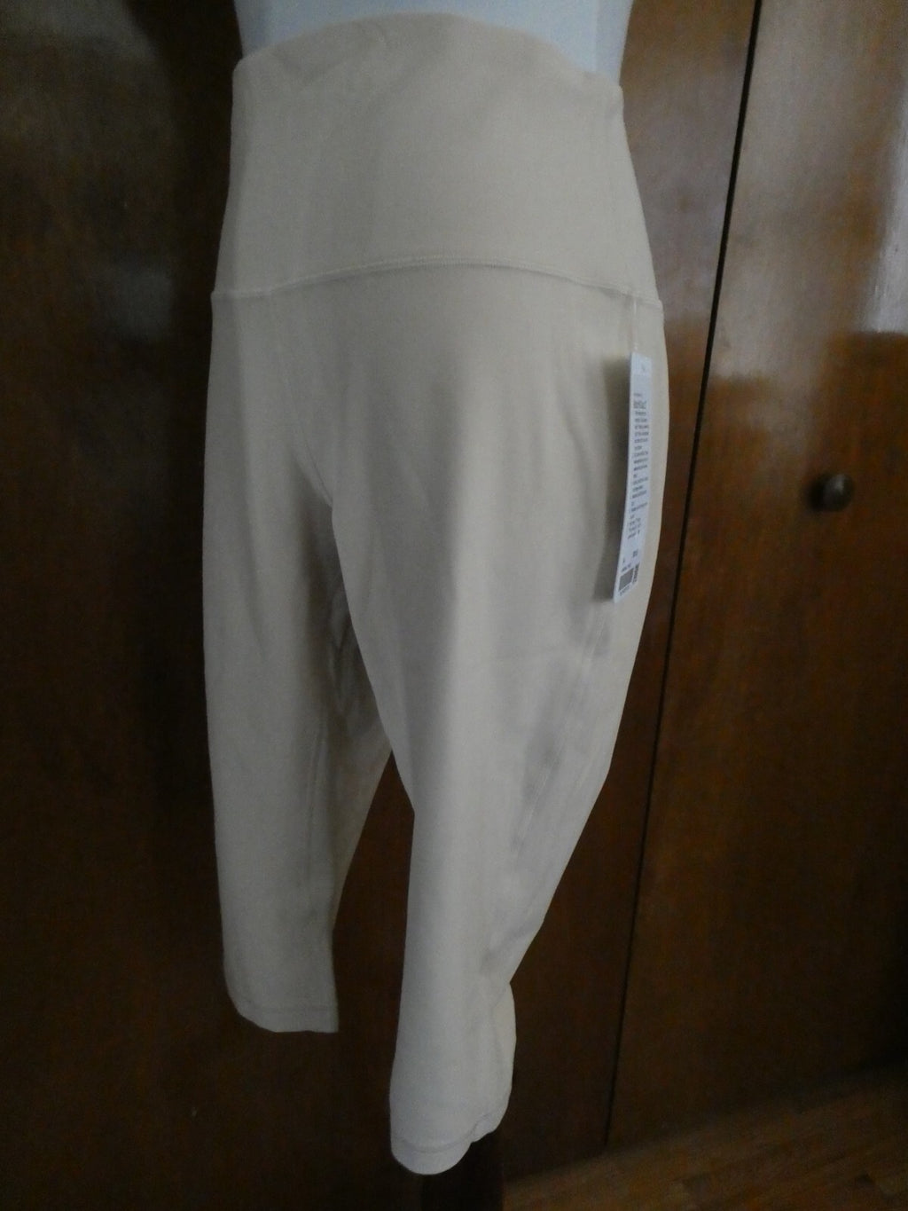 Lululemon ALIGN HR CROP 17” Women’s Beige Soft Double Lined Tights Size 14