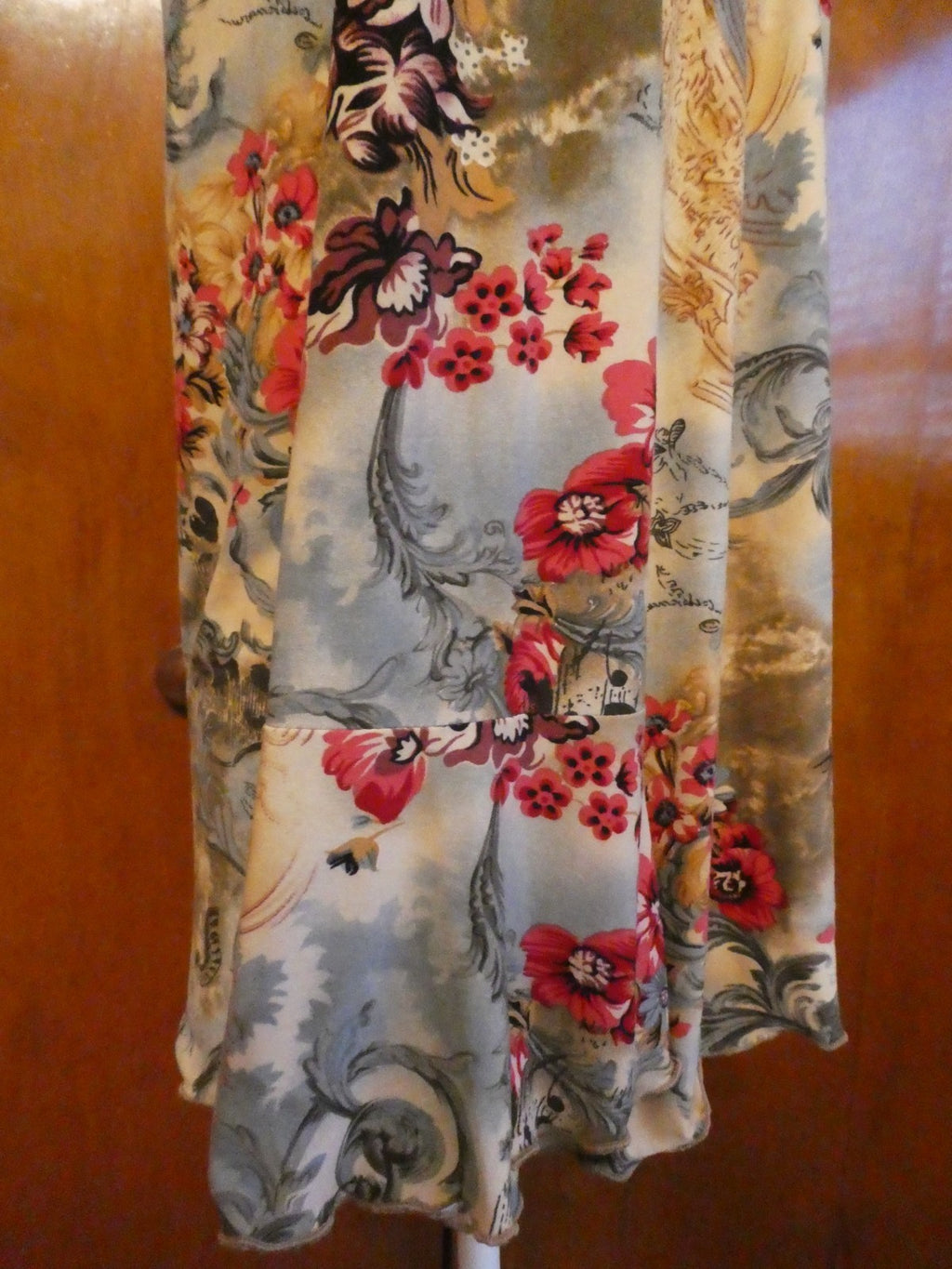Motherhood Maternity Floral Twist Front Top Size Large Boho Long Sleeve Blouse