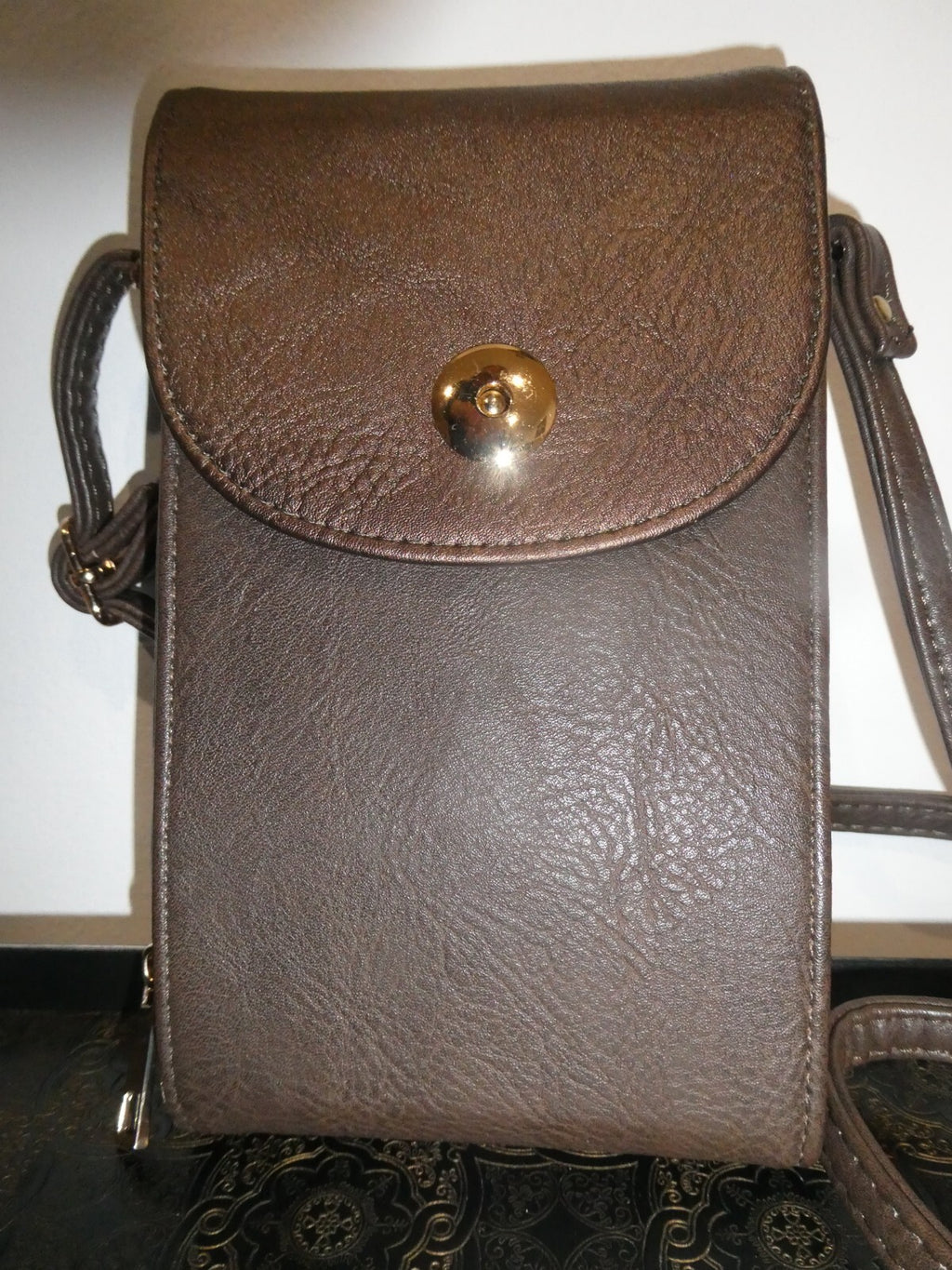 Carroll Accessories Crossbody Brown Travel Wallet Purse 8”X4.5”X1 ¼”  6 Cards