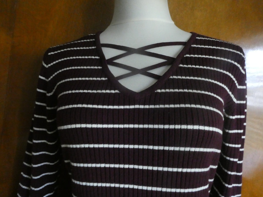 No Boundaries Juniors XXL-19 Colored Sweater Dress Cut Front Stretch Long Sleeve