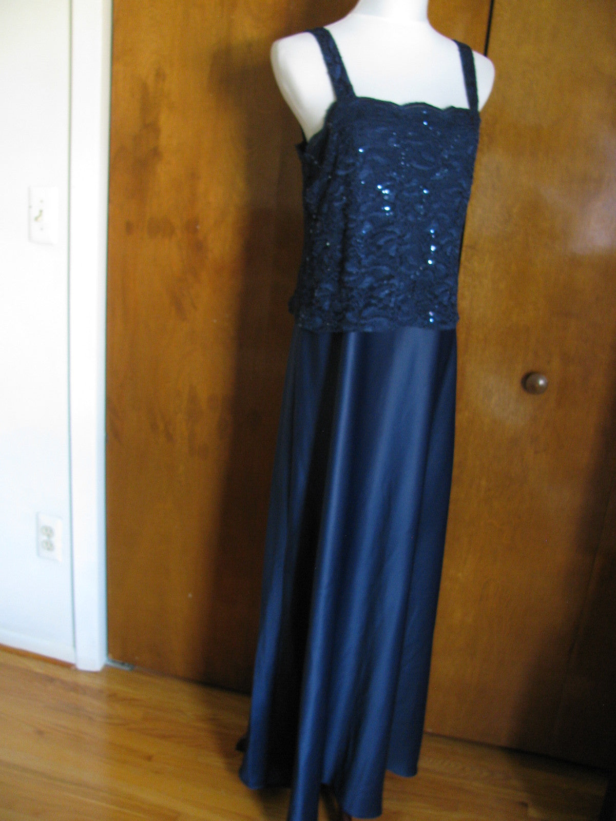 Alex evenings women’s navy maxi dress size 14