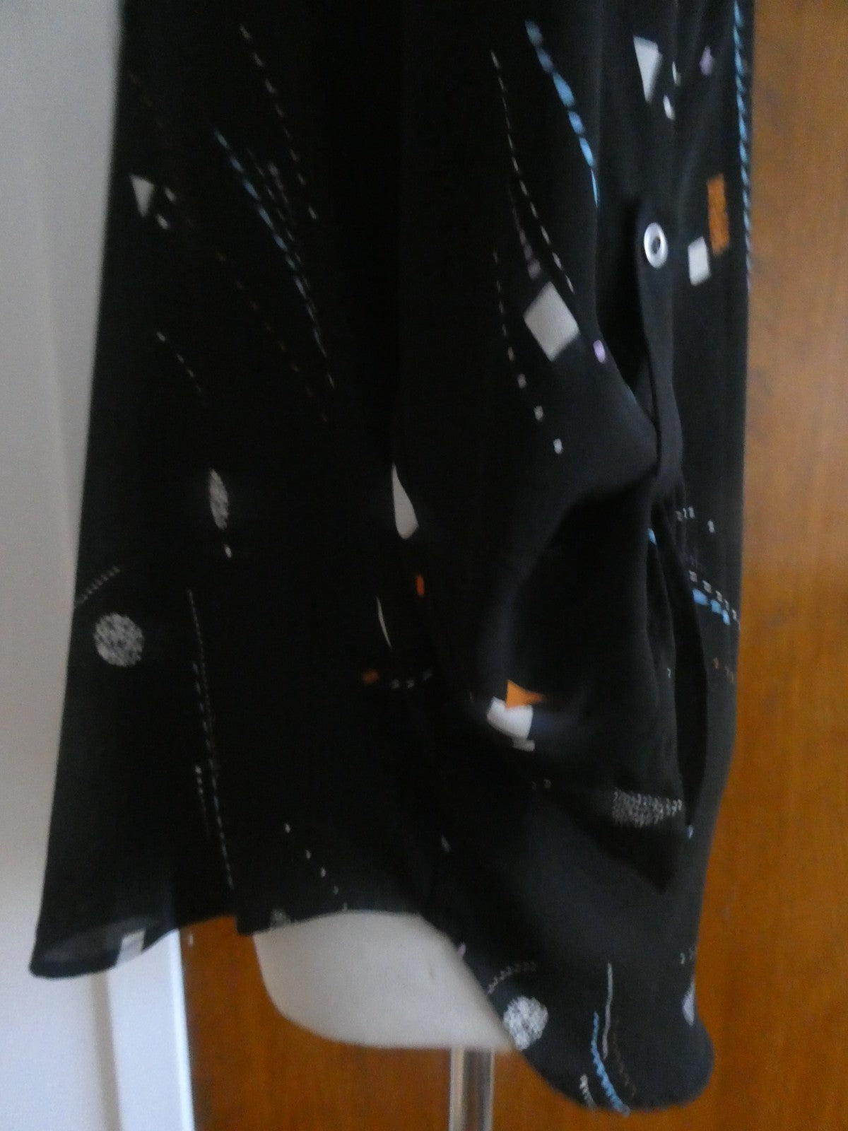 Lush women's black multicolor 3/4 sleeves top size Medium
