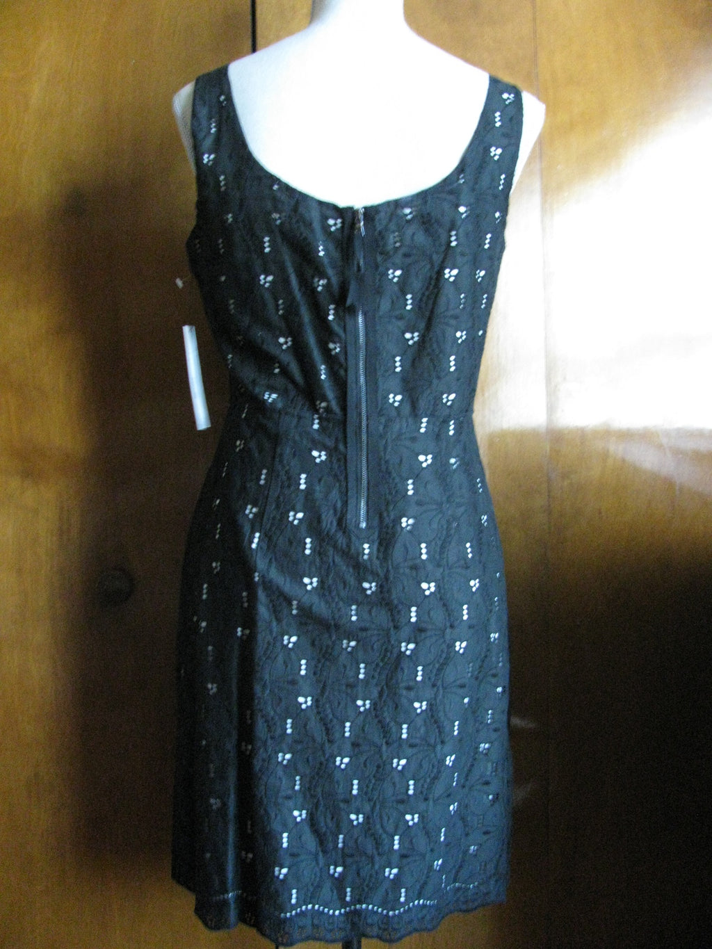 Tahari women's black cotton dress