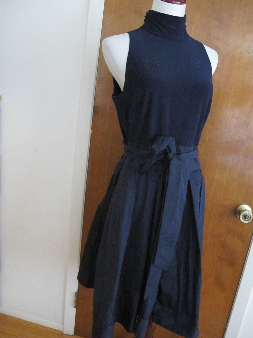 Lauren Ralph Lauren Women’s Navy Evening Dress Size 12 NWT 