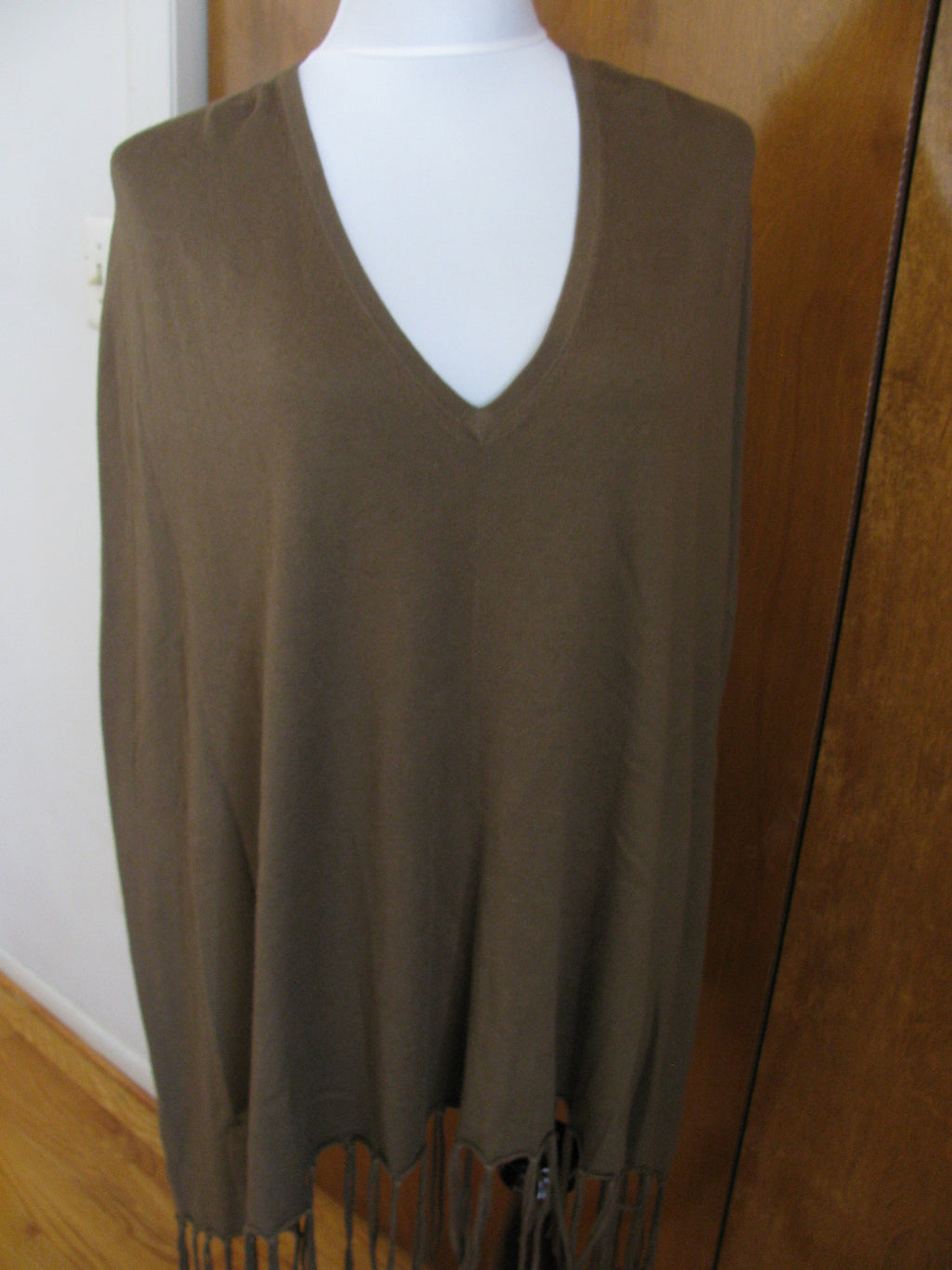 Michael Kors Women’s Brown duffle V-Neck Poncho L/XL 