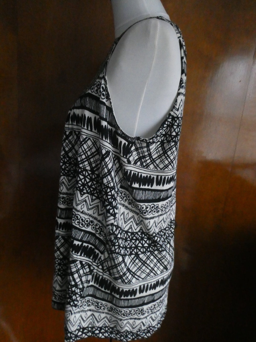 Sweaterworks Women's Top Black White Crochet Trim Cotton Rayon Size Large $68