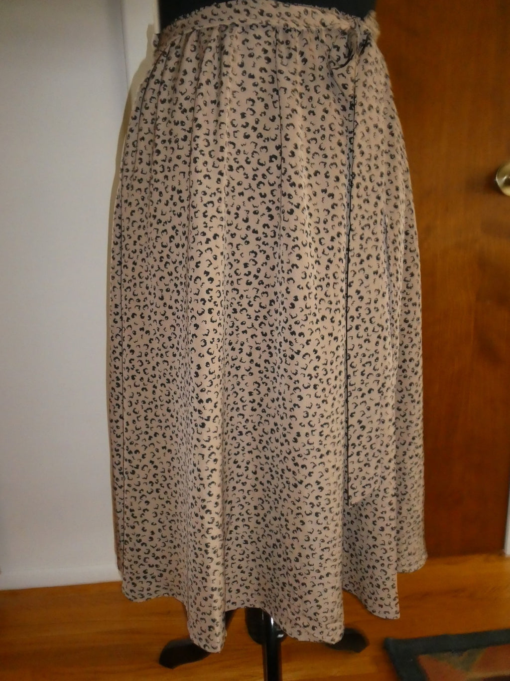 Zattcas Women's Small Black Rib Knit Animal Print Midi Dress Tie Waist NWT