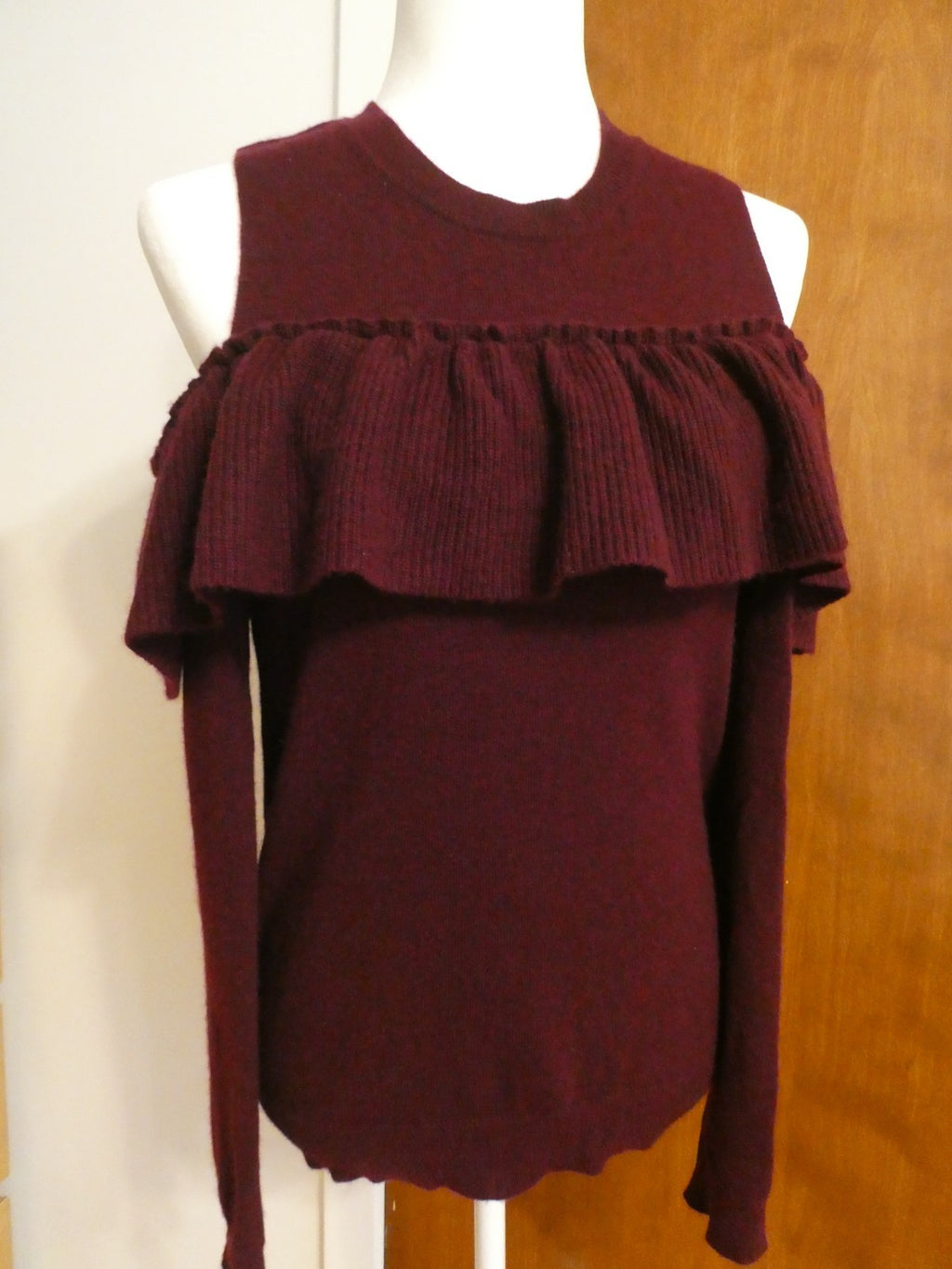 AQUA Women Burgundy Cashmere Cold Shoulder Sweater Ruffle Ribbed Knit New w/Tags