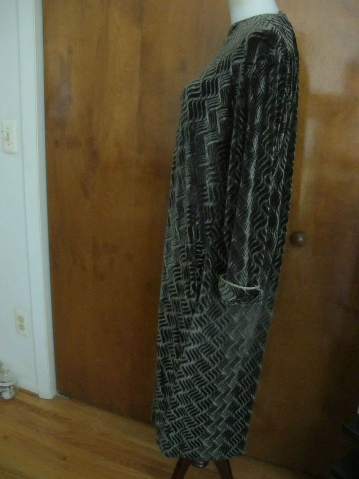 Melange Collection women's gray velour long sleeves dress size small 