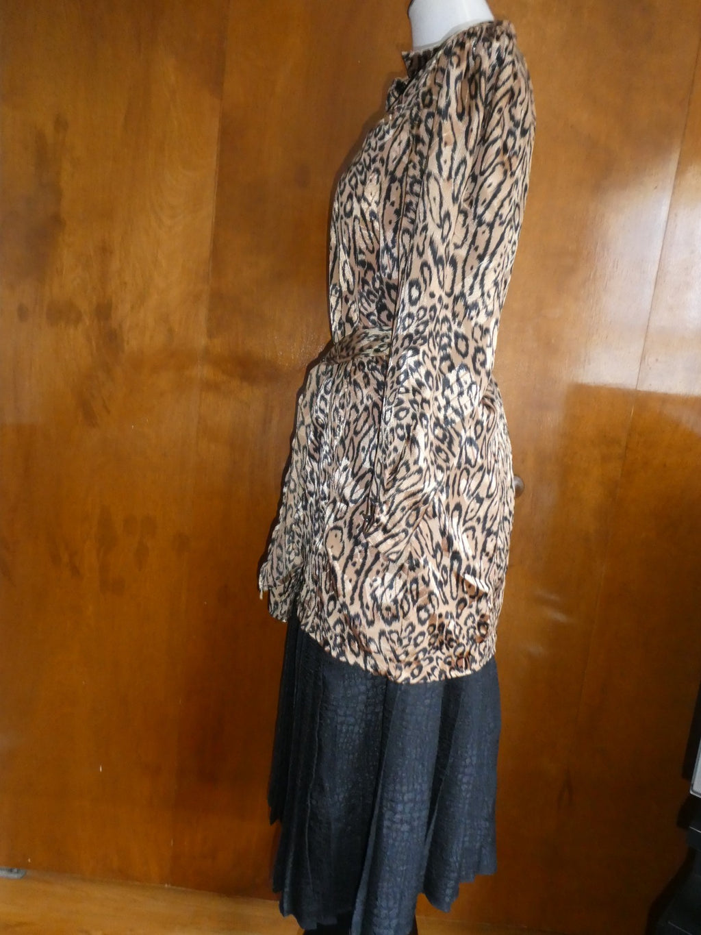 Vintage Baruch Women 2 Pc Suit Size 48 Leopard Jacket Black Pleated Lined Skirt