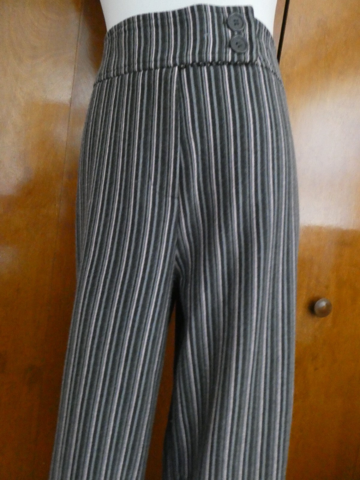 New York &Company women striped wide leg pants size large