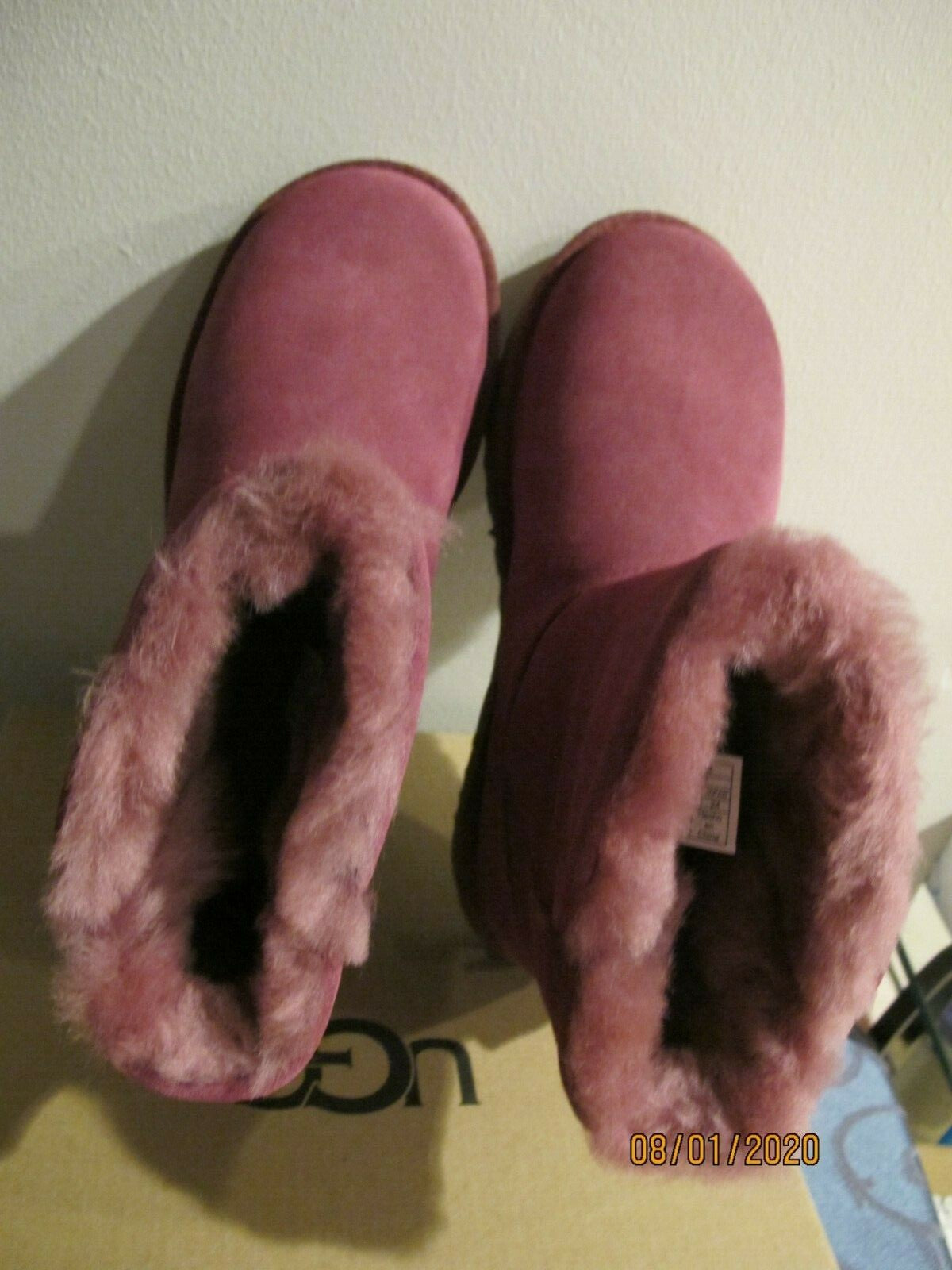 UGG Classic Mini Twist Cuff Short Boots Raspberry Women’s Size 7 Style 1099912