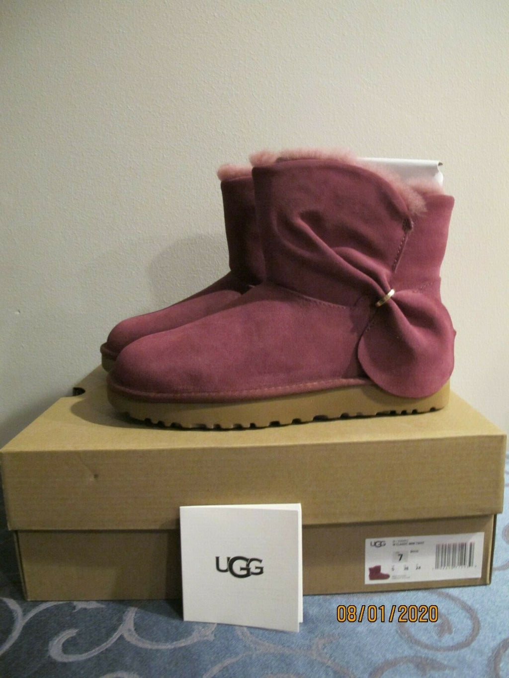 UGG Classic Mini Twist Cuff Short Boots Raspberry Women’s Size 7 Style 1099912