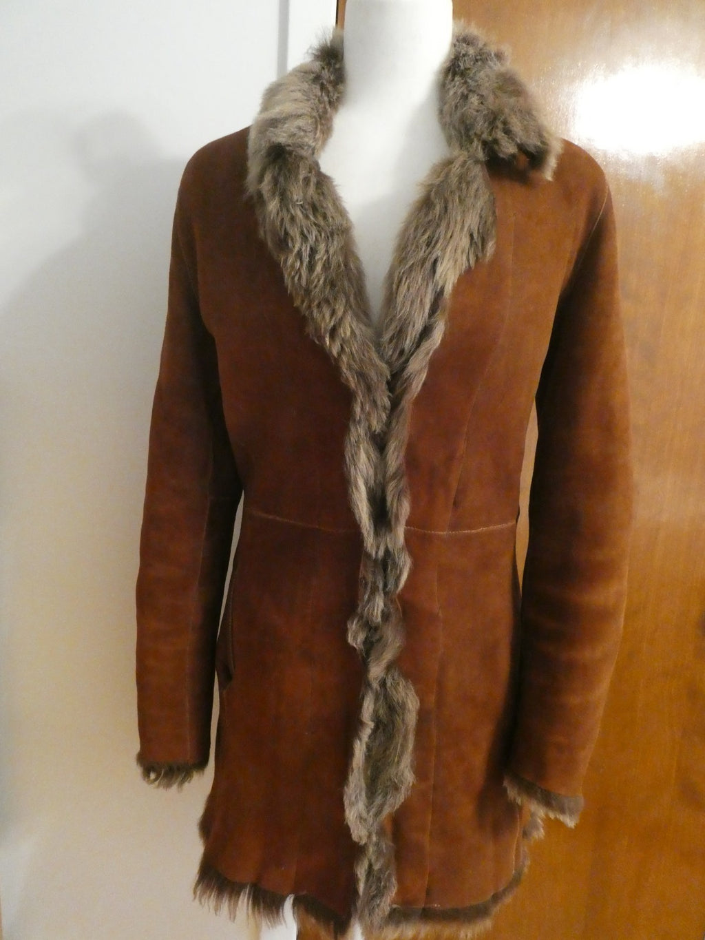 Authentic Andrew Marc New York women 100% shearling winter coat brown suede XS