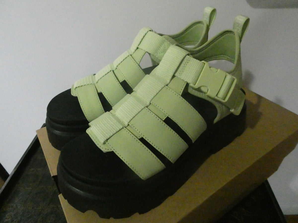 UGG Cora Women’s Caterpillar Green Platform Sandal Size US 8/UK 6/EU/ 39