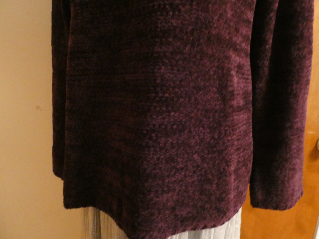 New York&Company women's dark purple long sleeves sweater size Medium preowned