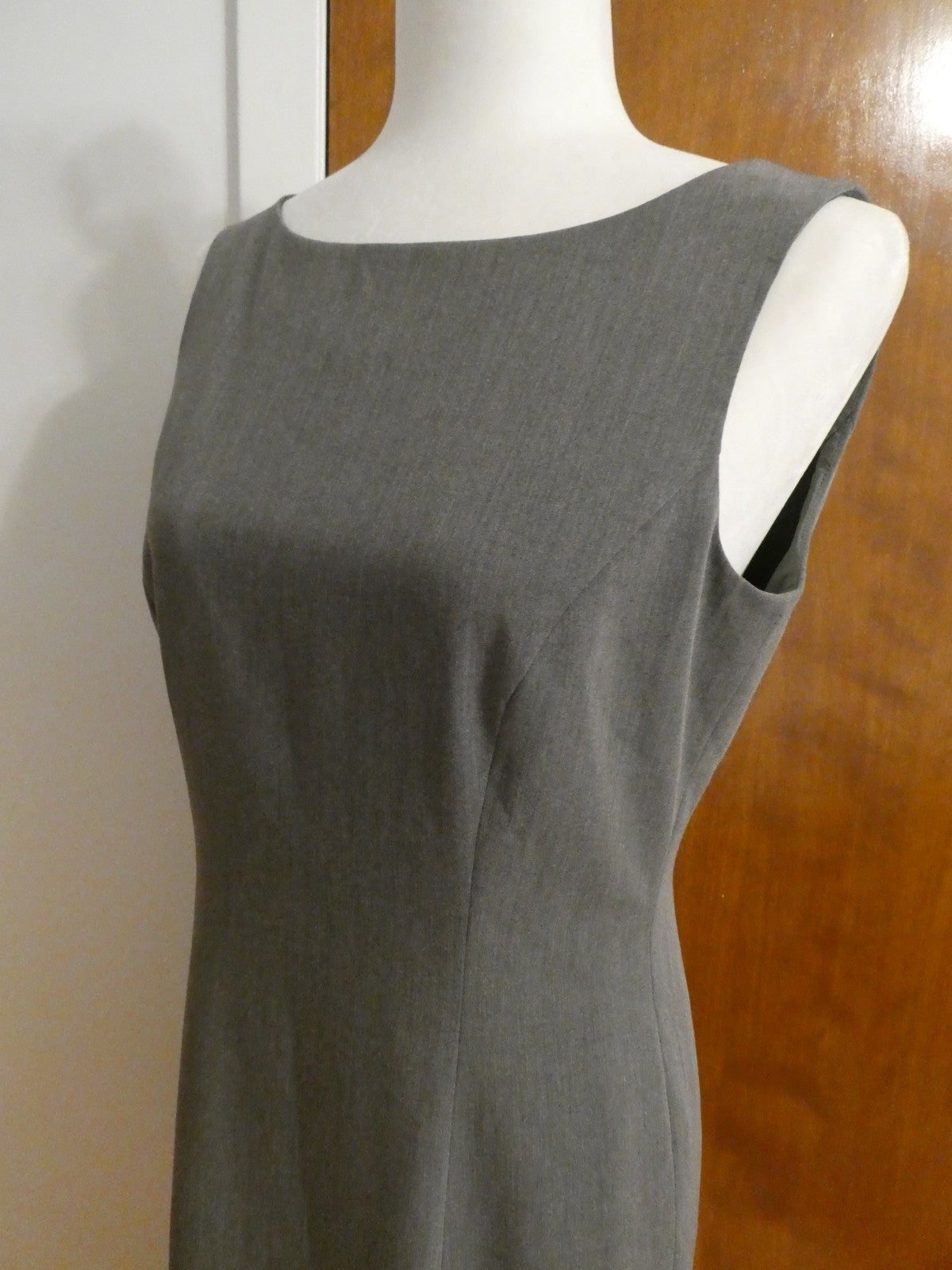 MIX by Tahari Arthur S. Levine Gray Sheath Dress Women Size 4 Lined Career