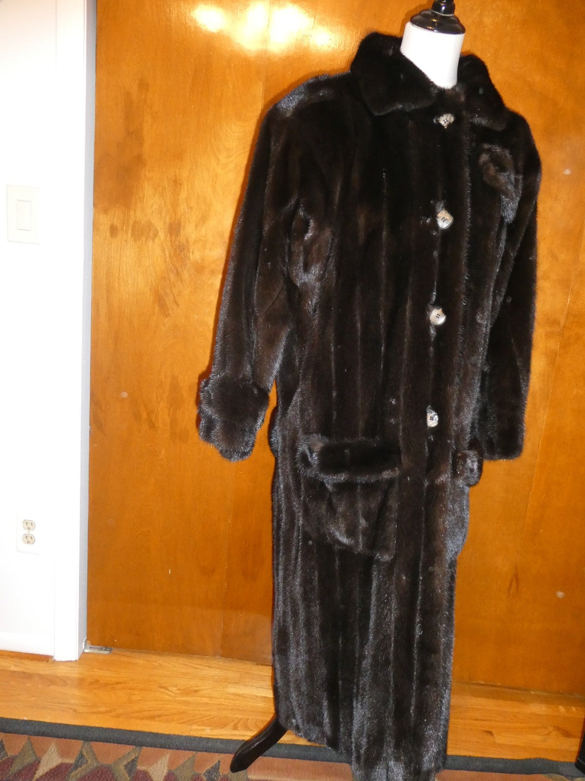 Genuine Mink Fur Coat Full Length Vintage Dark Brown Black Fur Collar Size 12