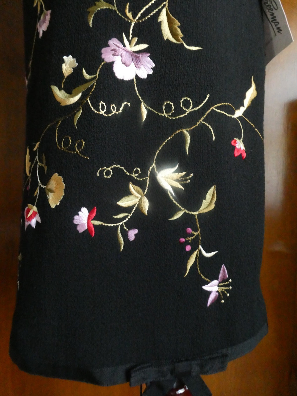 Rickie Freeman for Teri Join women's black embroidered wool lined skirt size 10 