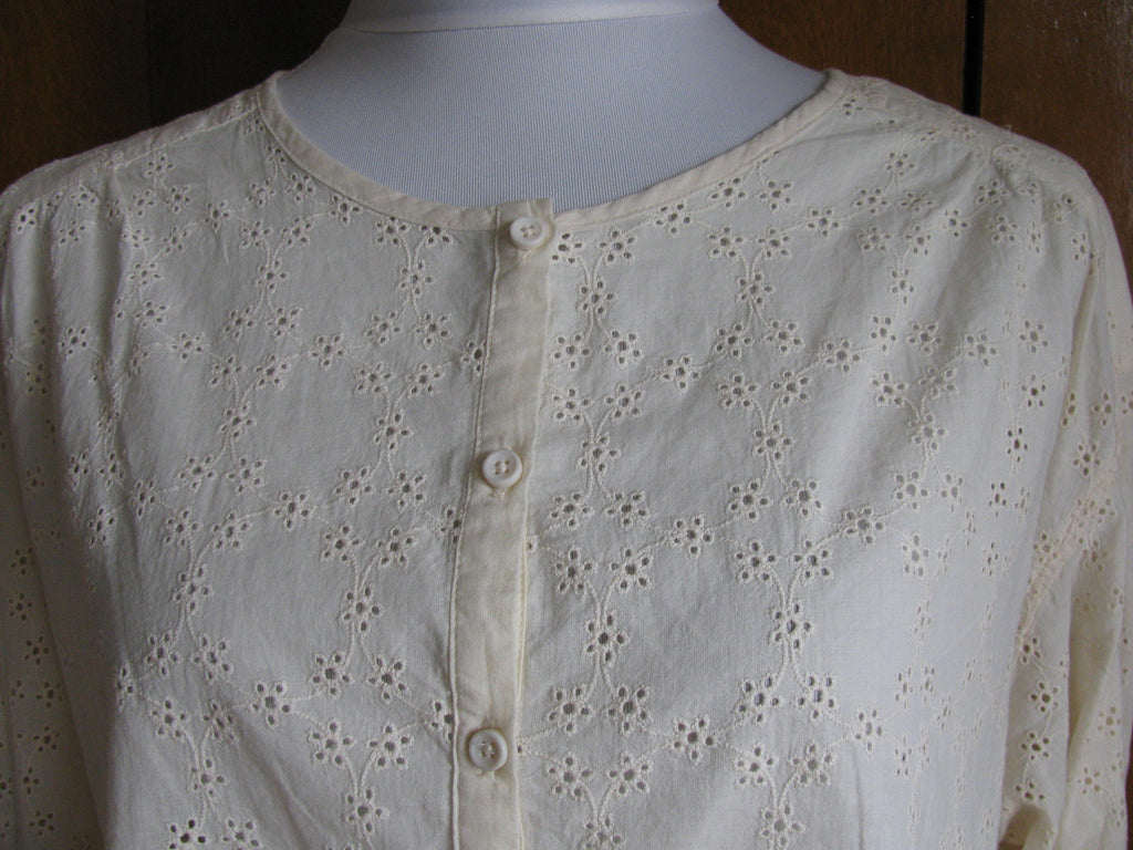 Free People women's 3/4 Sleeves ivory cotton crocheted fabric tunic top Medium 
