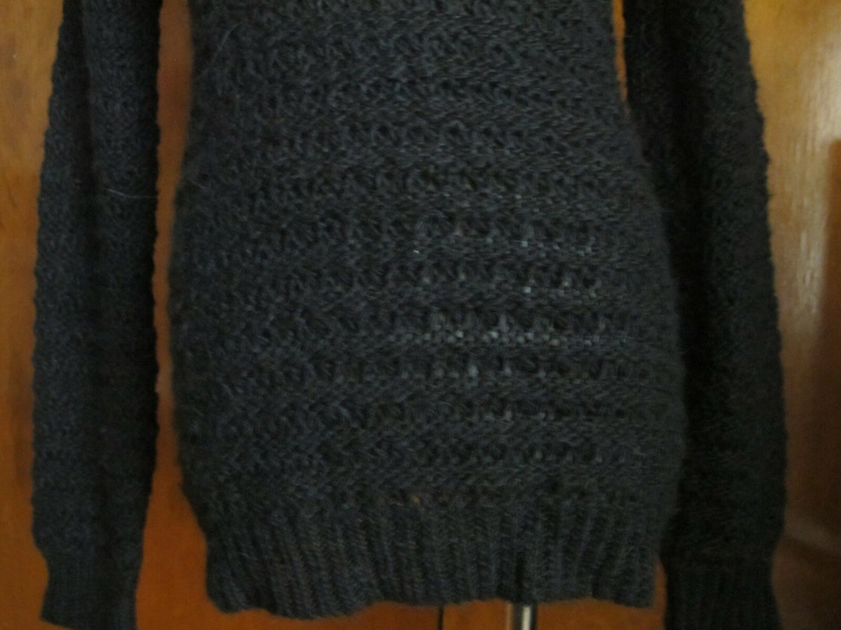 Lauren Ralph Lauren women’s black crewneck detailed sweater Medium