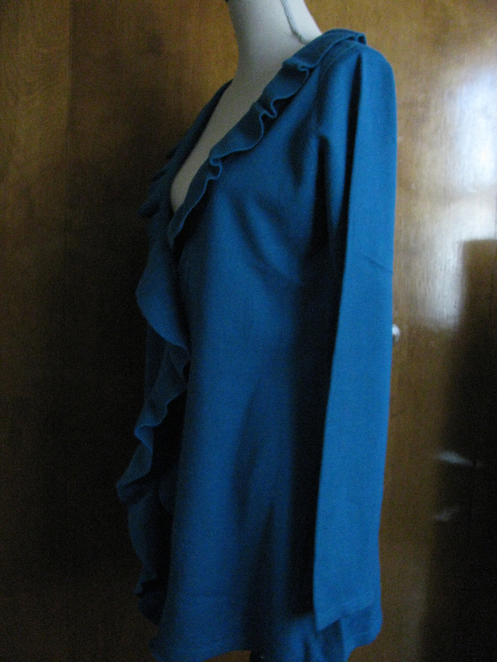 One A women's moroccan blue ruffle detailed  long cardigan Sz Large New