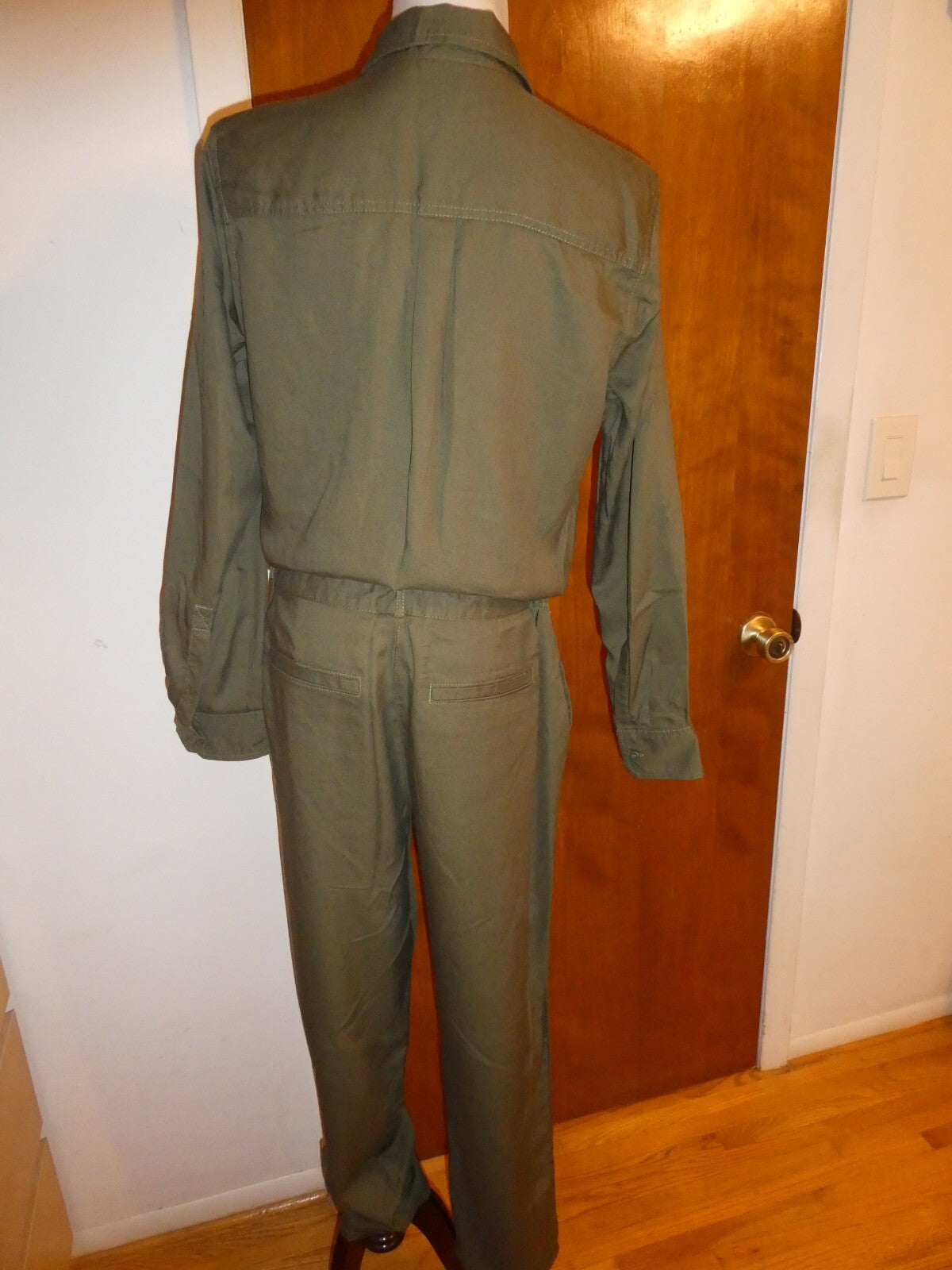 Gap women’s army green long sleeves lyocell jumpsuit size Medium, Large