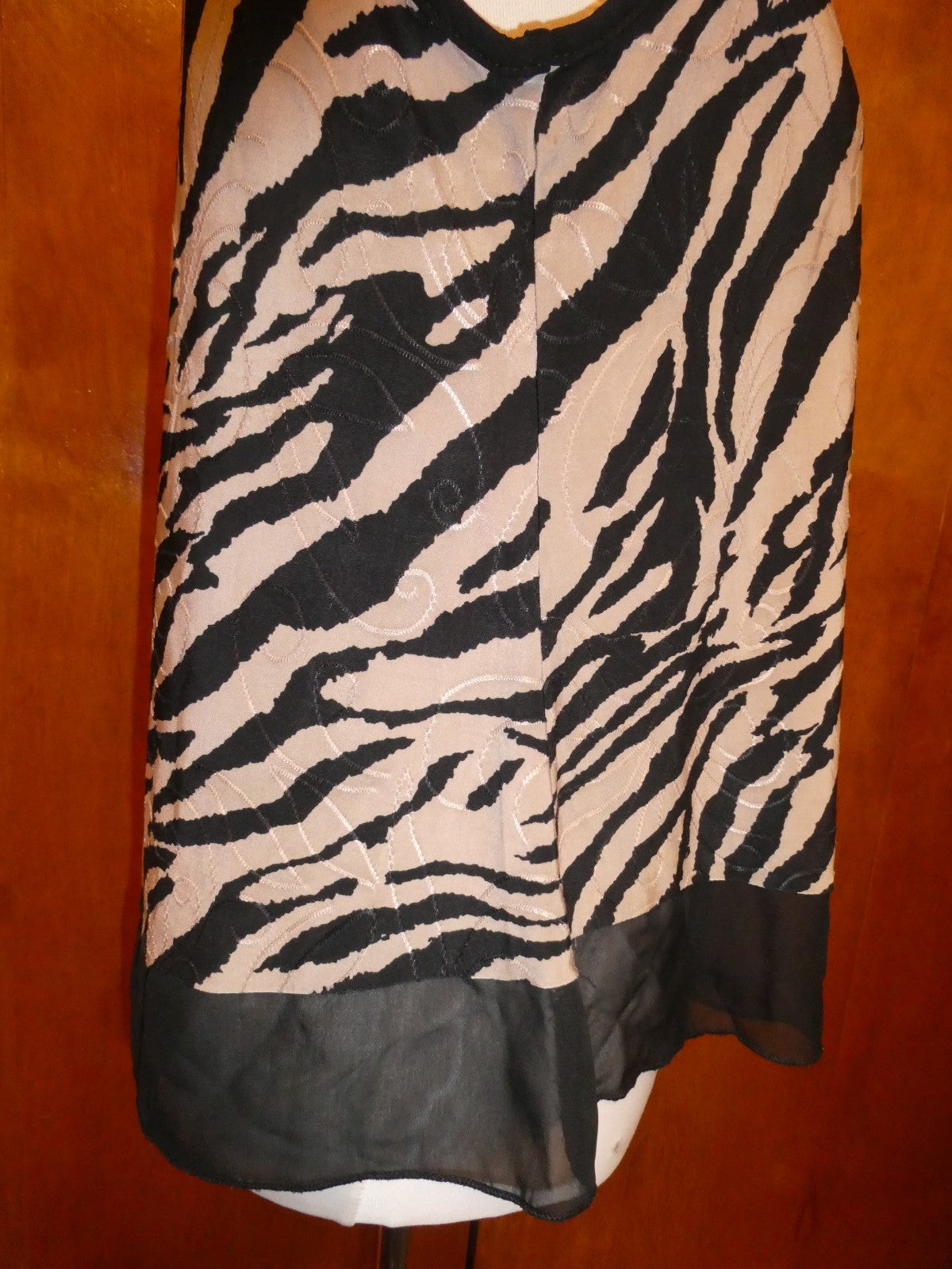 Roz & Ali Women’s MP Zebra Animal Print Sleeveless Layered Top Black Beige USA