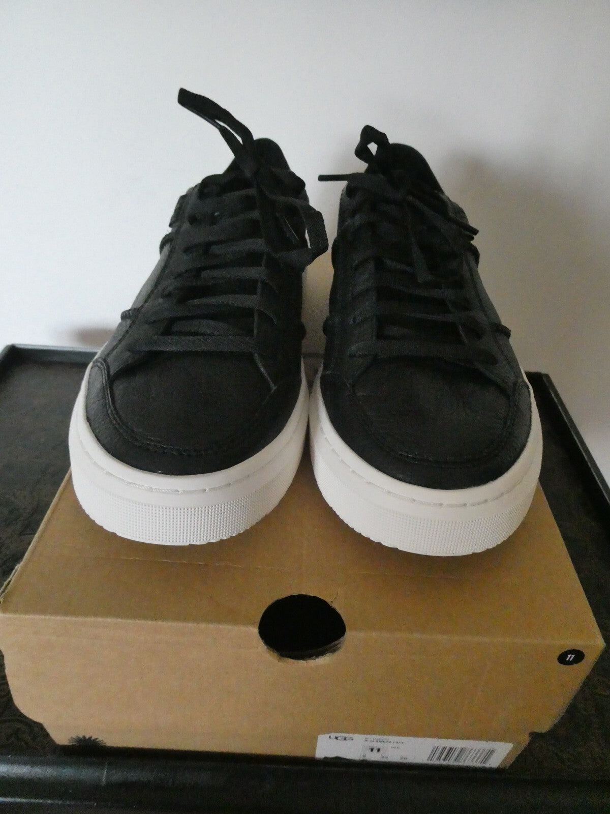 Ugg Australia Alameda Women’s Sneakers Black/White US 7.5, 8, 8.5, 9, 11