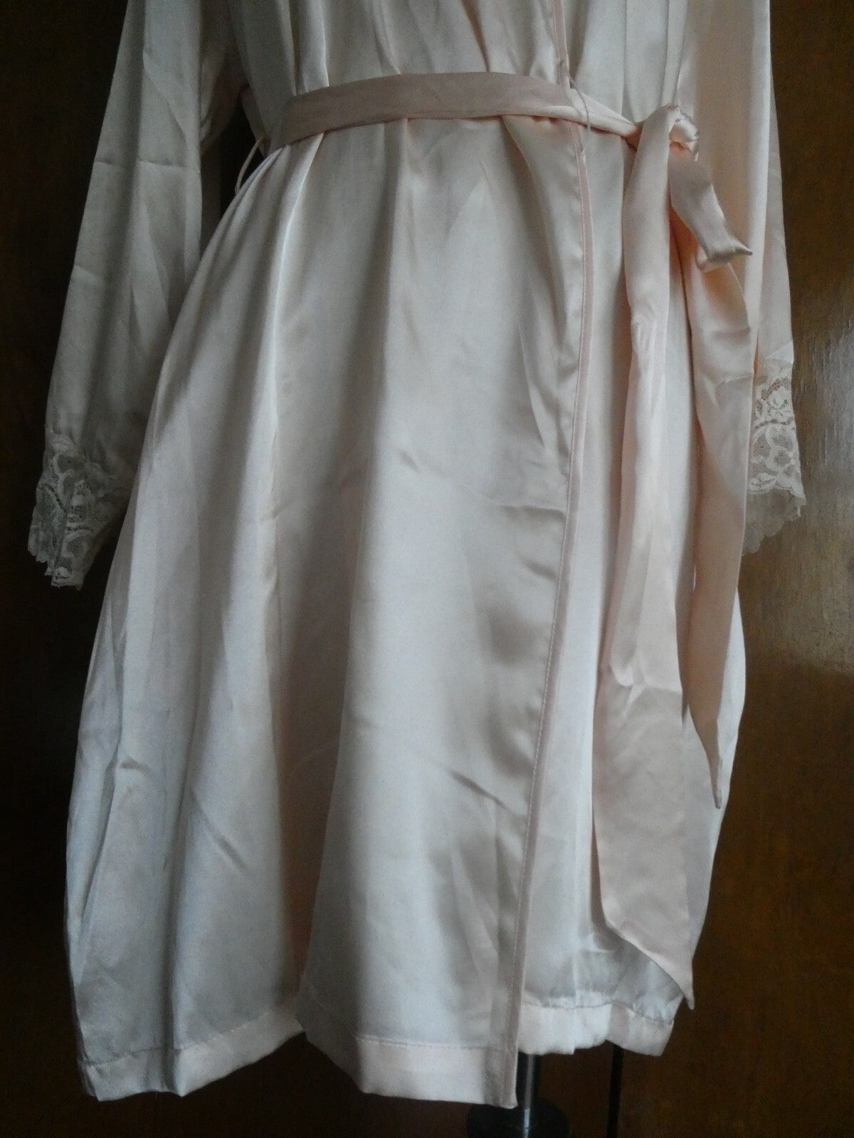 Jones New York women's peaslk wrap bath robe spa size L/XL fits size large $58