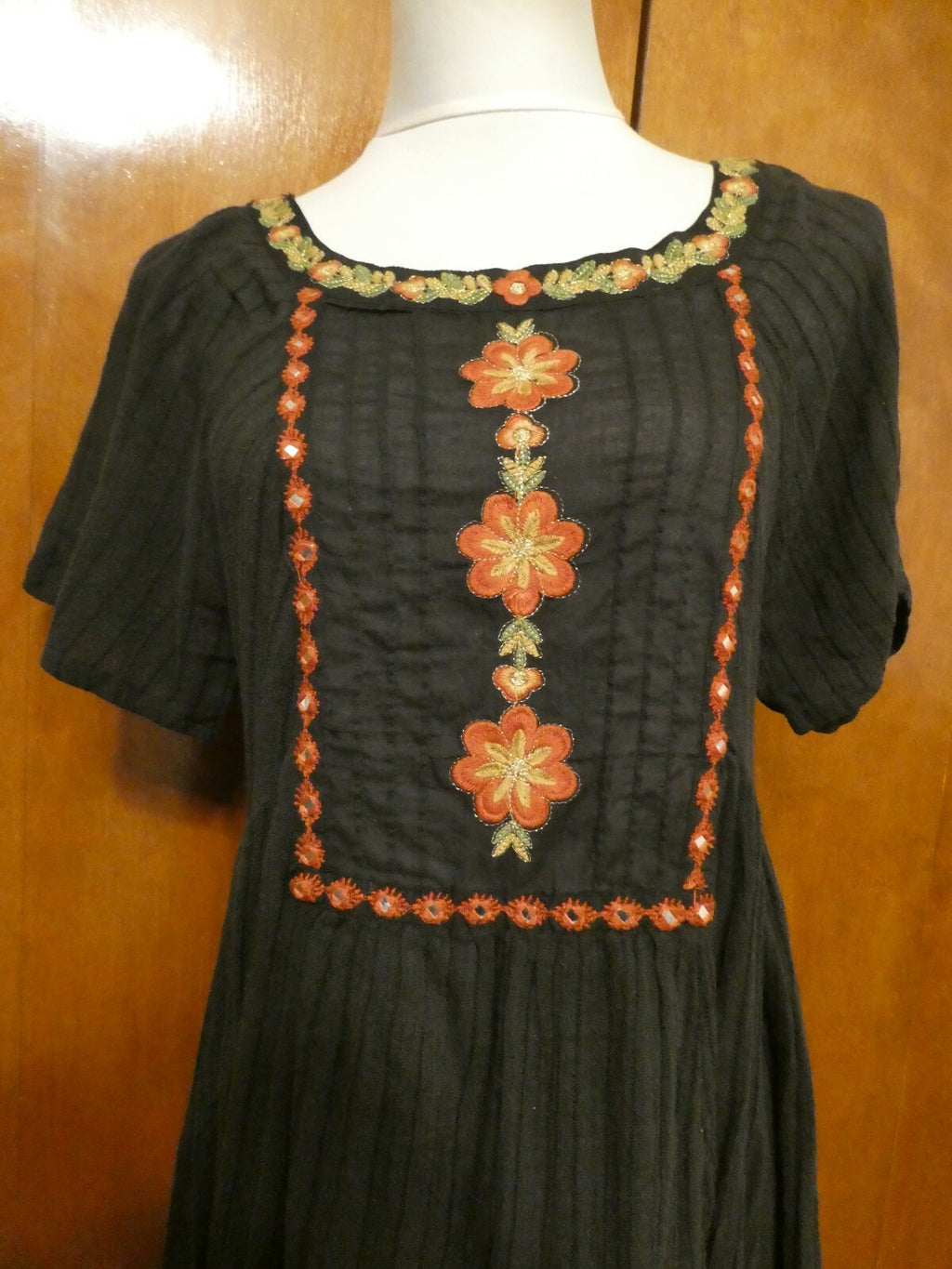 Free People Women’s Asymmetric Black Embroidered Soft Cotton Dress Small 