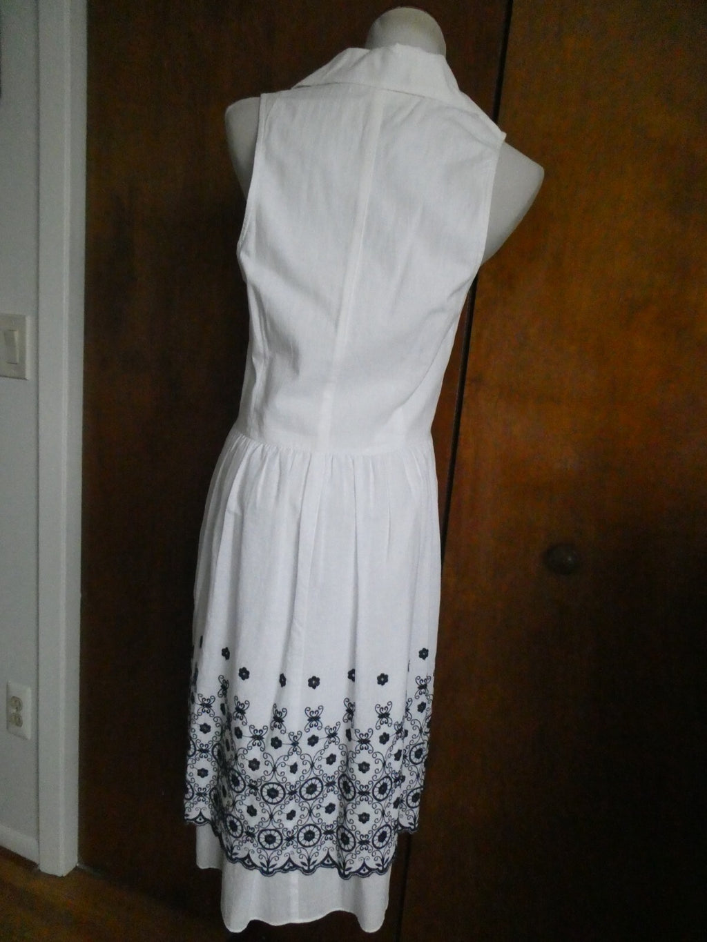Laundry By Design women's white/black lined gorgeous one-piece dress size 12
