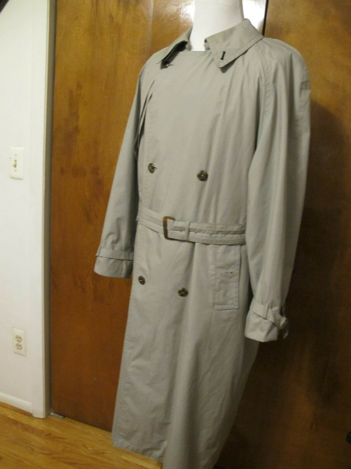 London Fog Men's Trench Coat EURO 42R USA Large  Gray Removable Lining