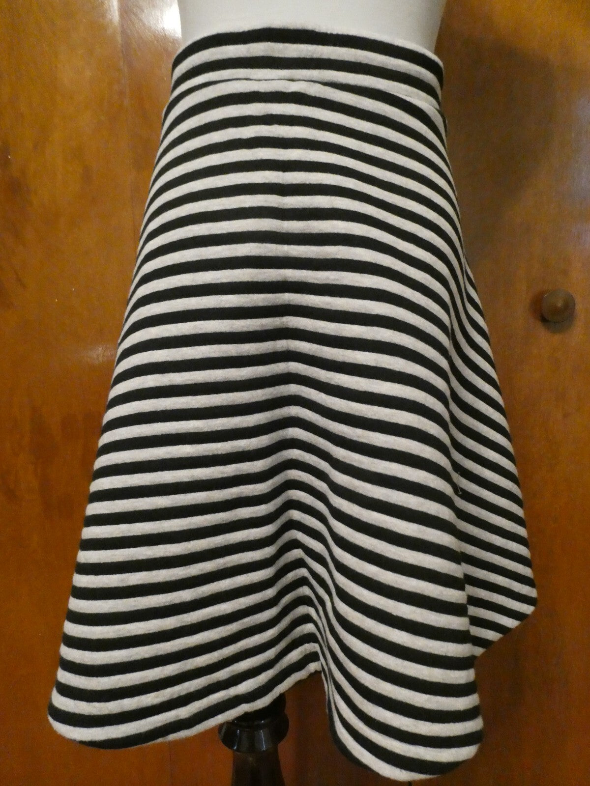 Gap women's black/gray cotton blend skirt size 14
