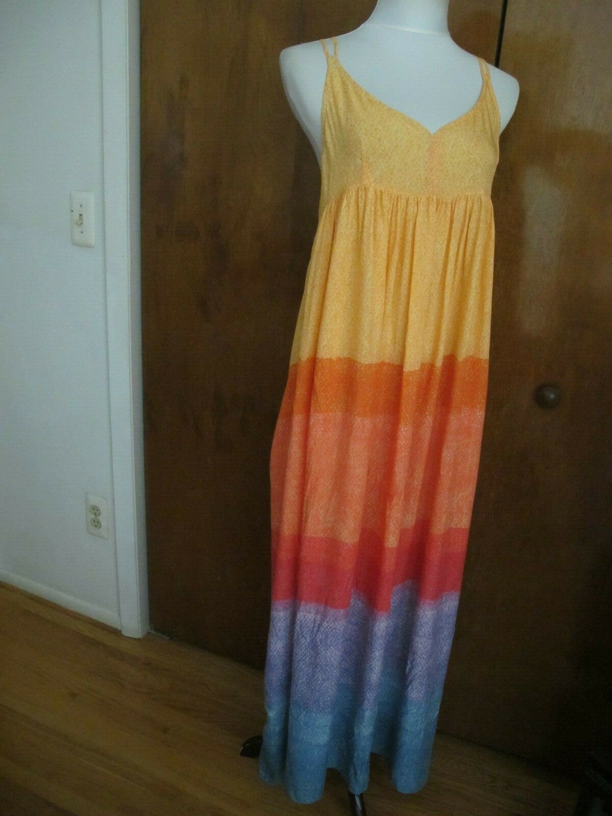 Anthropologie FEATURING THE ART WORK OFCARLA WEEKS Summer Rayon dresses