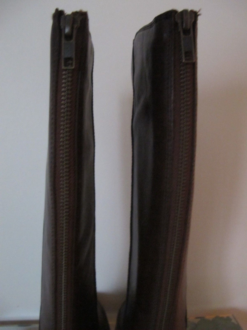 Ugg Australia women brown water resistant leather upper tall New boots 7