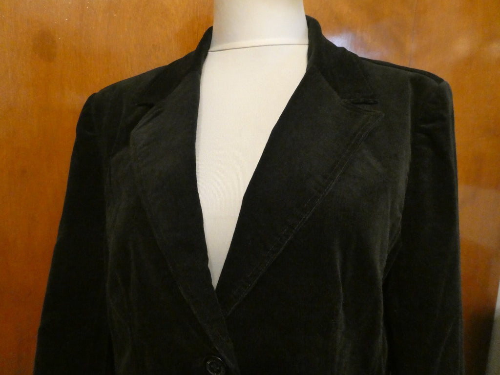 Lady Hathaway Design Studio Women’s velour blazer Medium