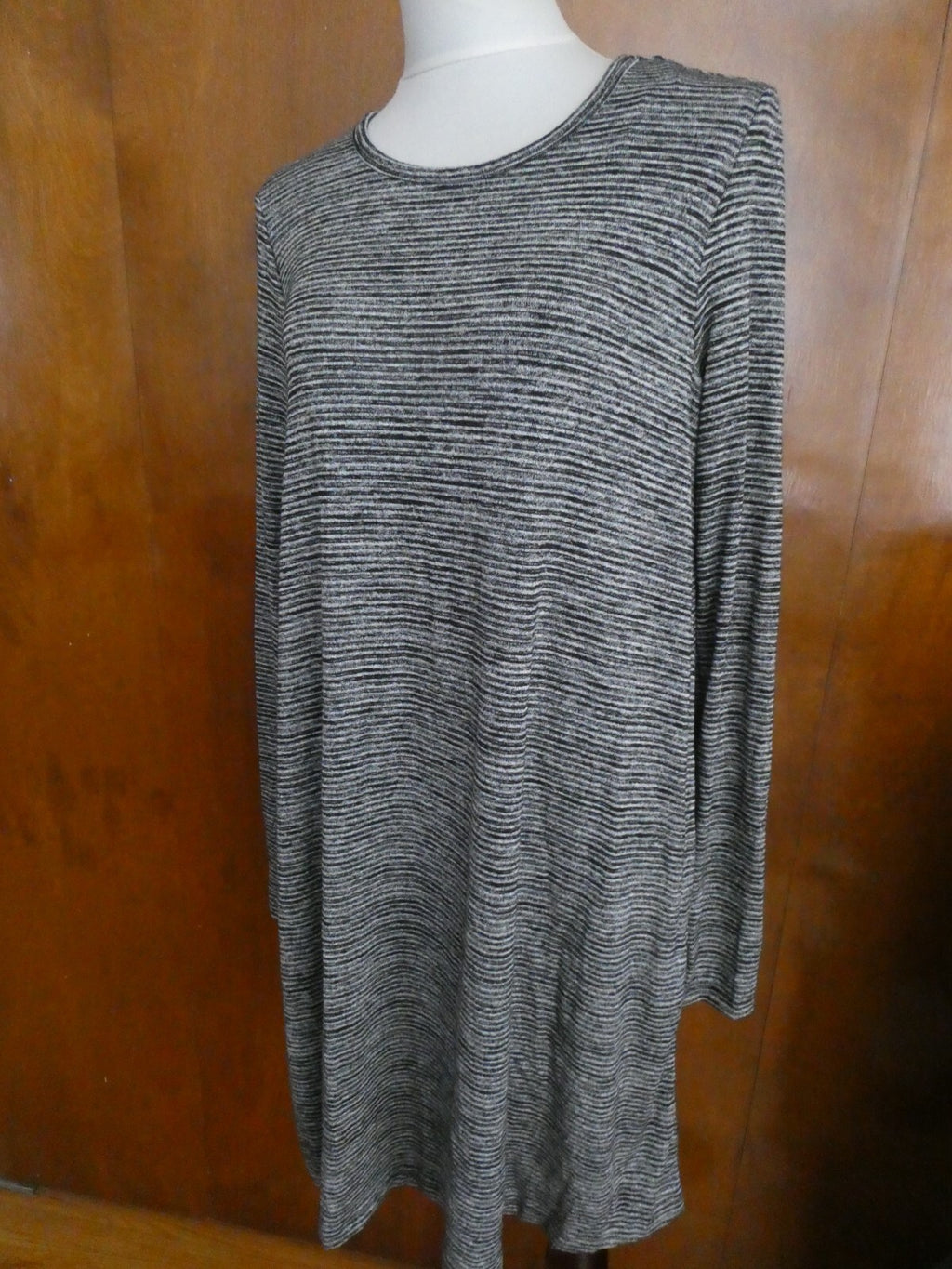 Gap Women's A-Line Black/Gray Long Sleeves Dress Size XLarge