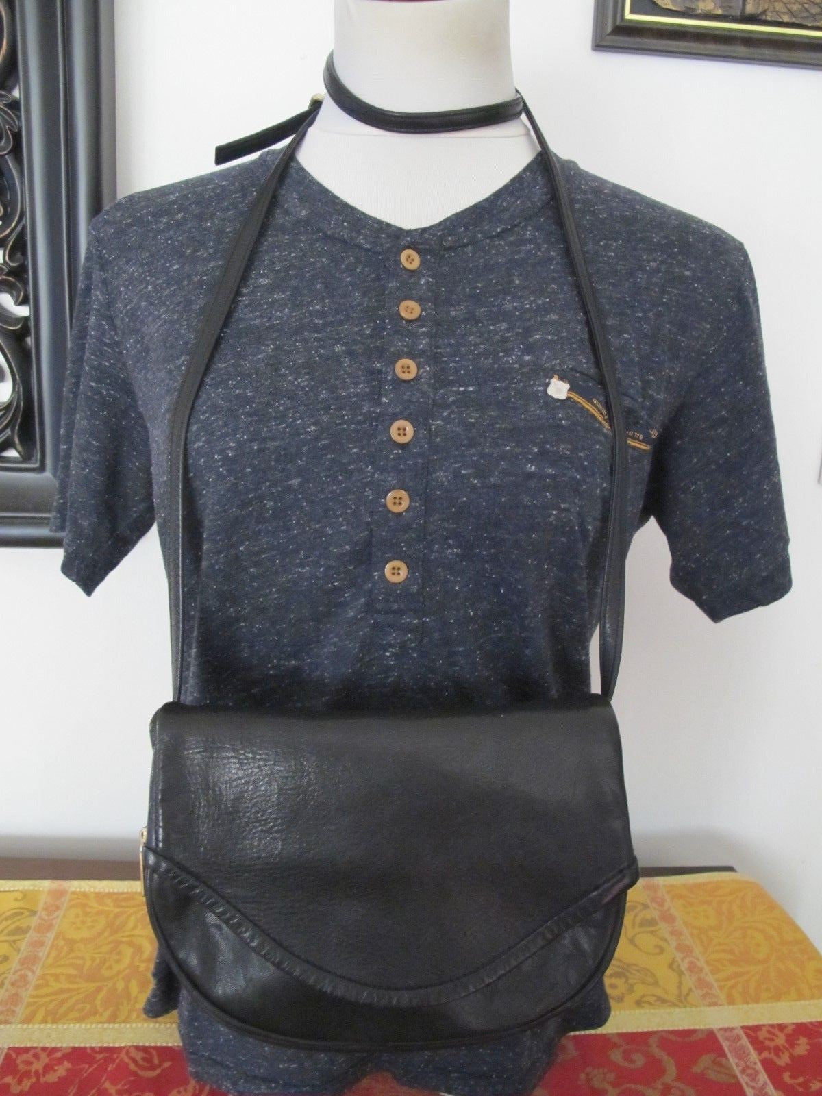 Tignanello Vintage Women's Black Genuine Leather Crossbody Side Pockets Handbag