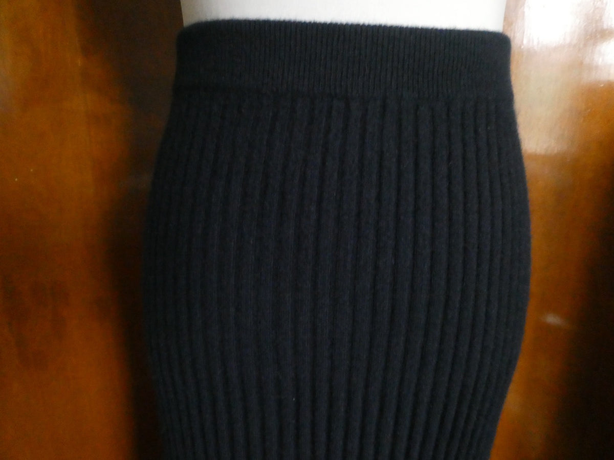 Bloomingdale's 100% Cashmere Navy Ribbed Knit Midi Skirt Size M XL $228 NWT