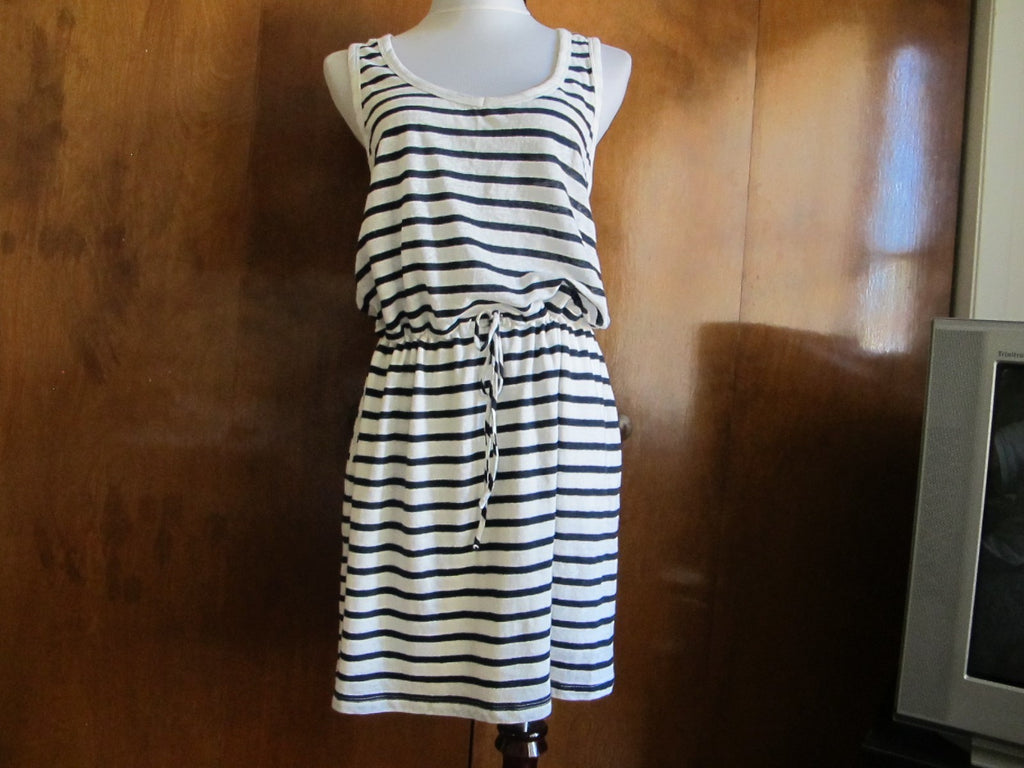 Gap women's white/blue cotton/linen stripped dress New