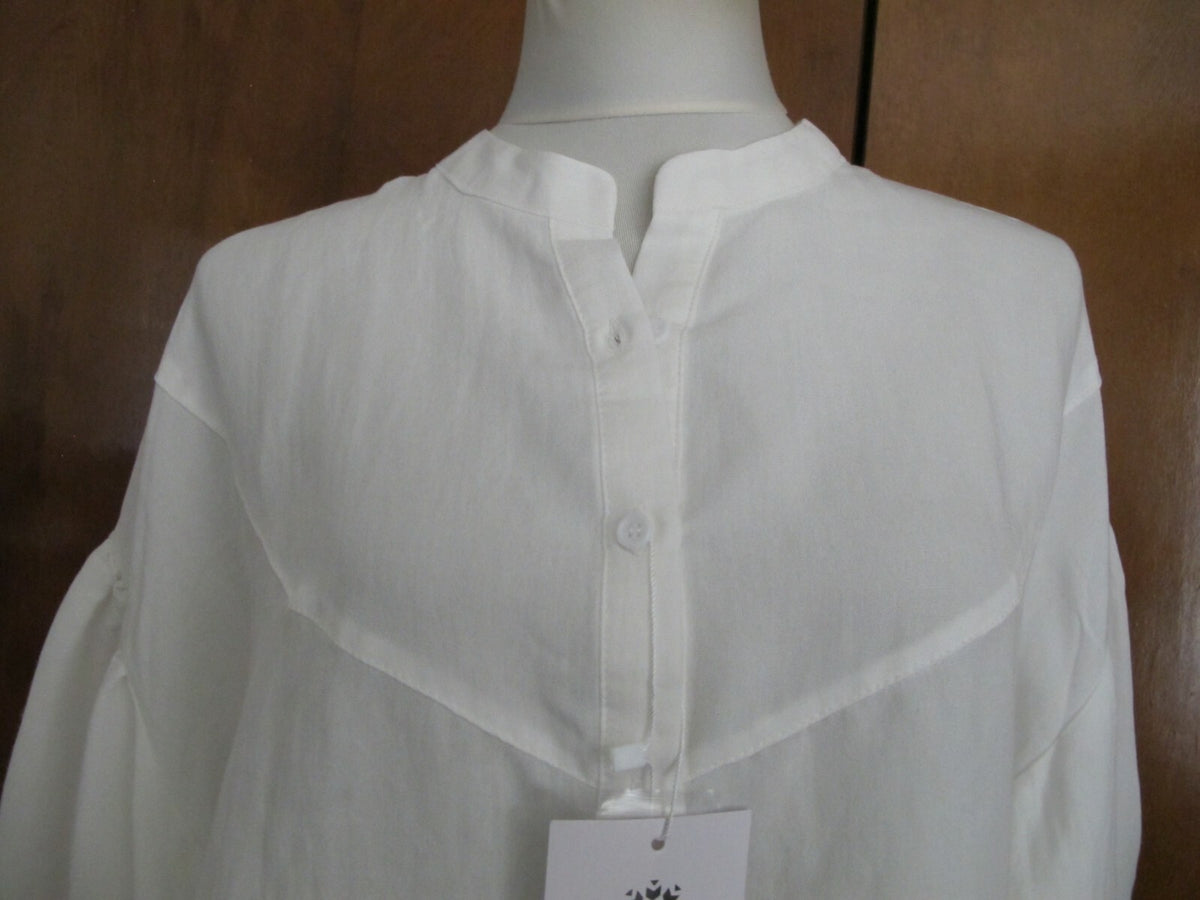 L&Z women's white size Large top blouse