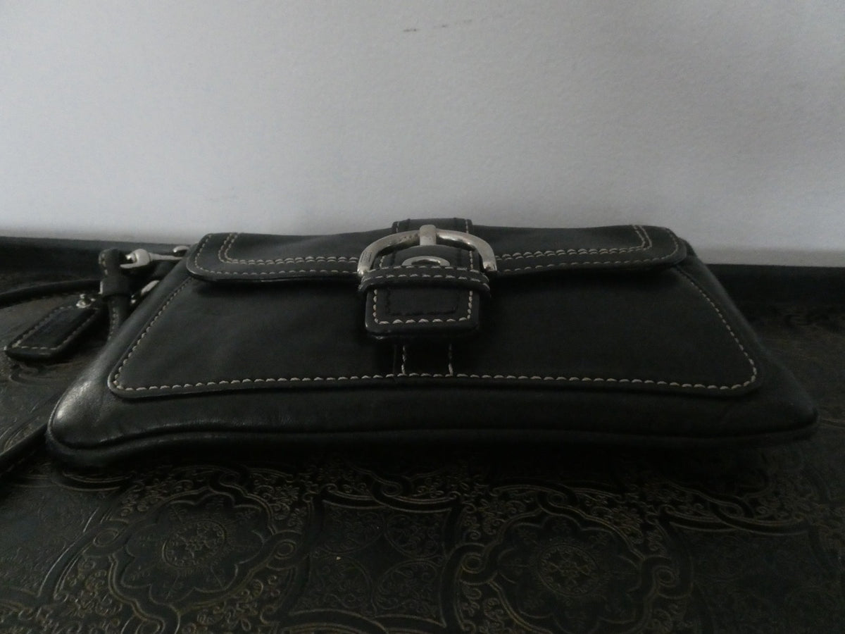 Authentic Vintage Coach Women’s Leather Wristlet Black Small Wallet