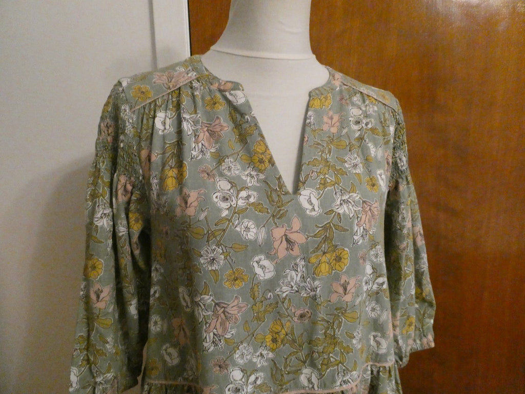 Cynthia Rowley Floral Print ¾ Sleeves Tiered Dress Sz Small 55% Linen 45% Rayon
