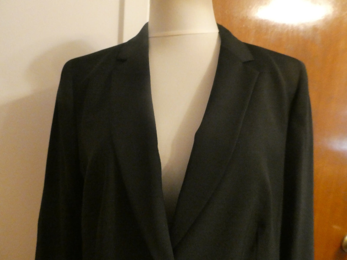 Talbots women’s black 2 buttons gorgeous blazer size 14