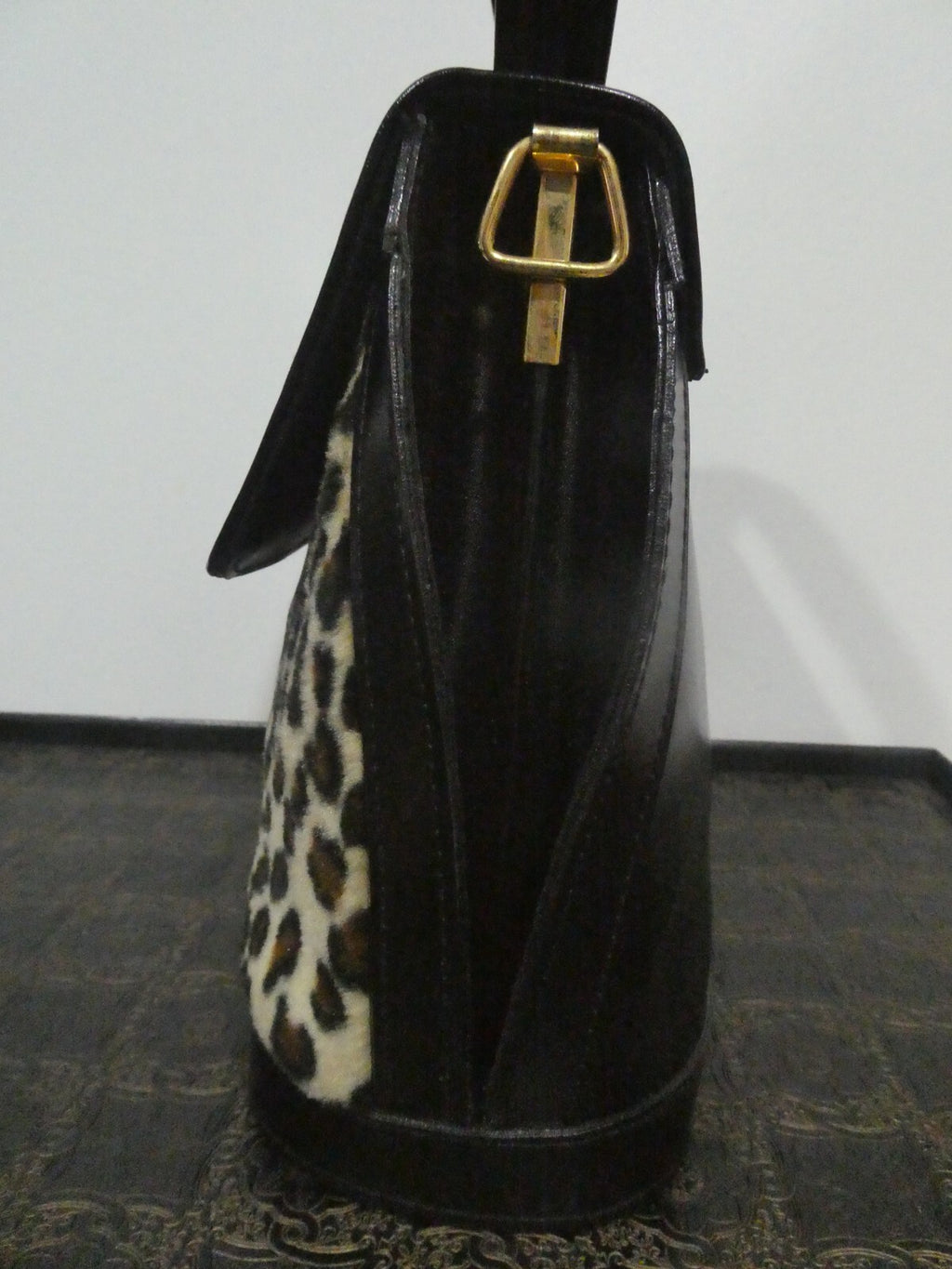 Unbranded Women Black Velour/Leather Leopard Print 2 compartments Purce Handbag