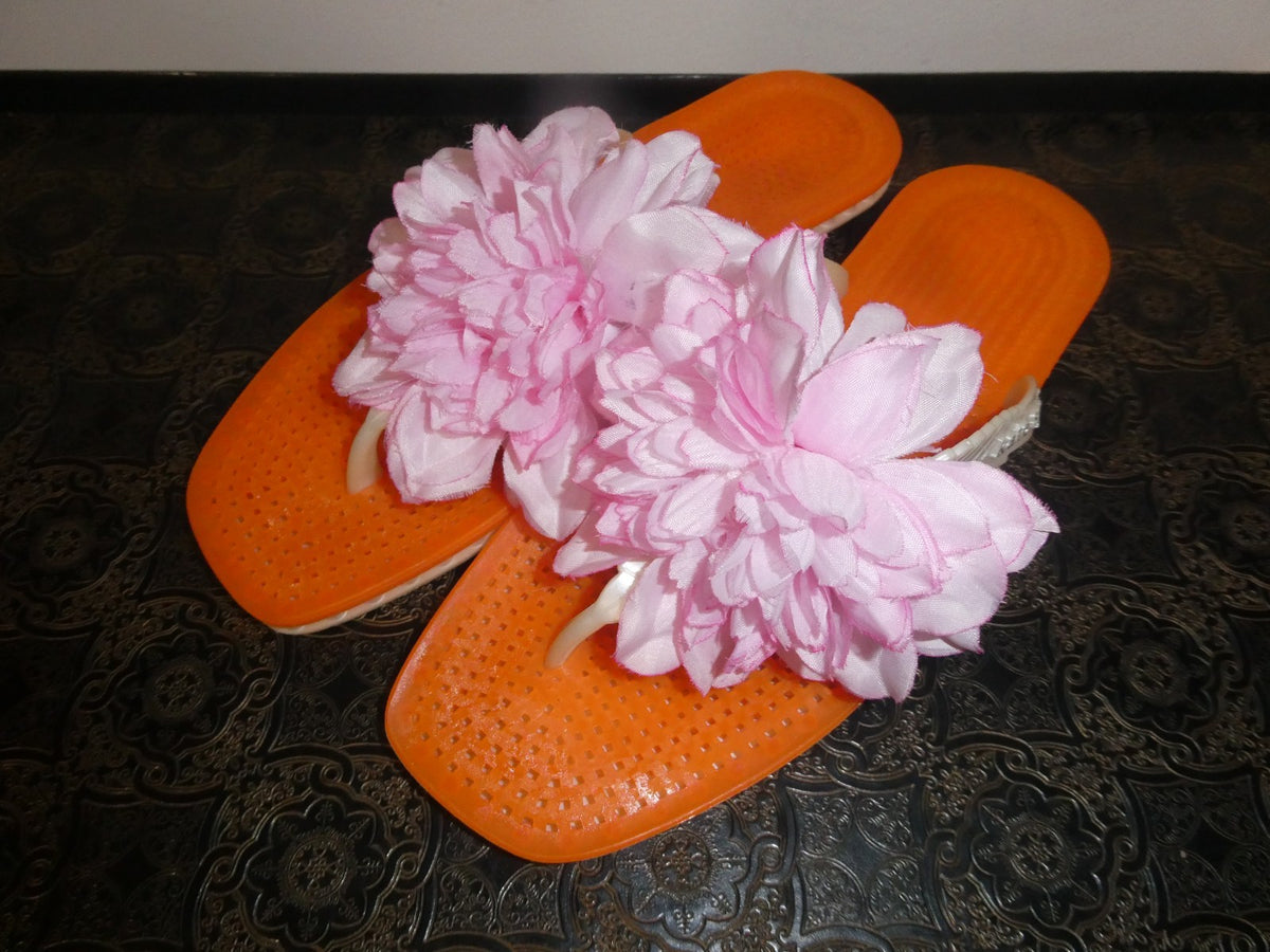 Kate Spade Pink Flowers Beach Pool Jelly Flip Flops Size 7 Made in Italy